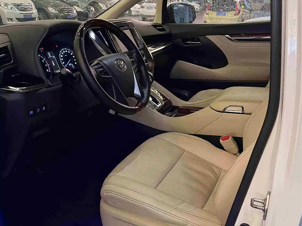 Toyota Alphard 2015 3.5L Luxury Edition фото 3