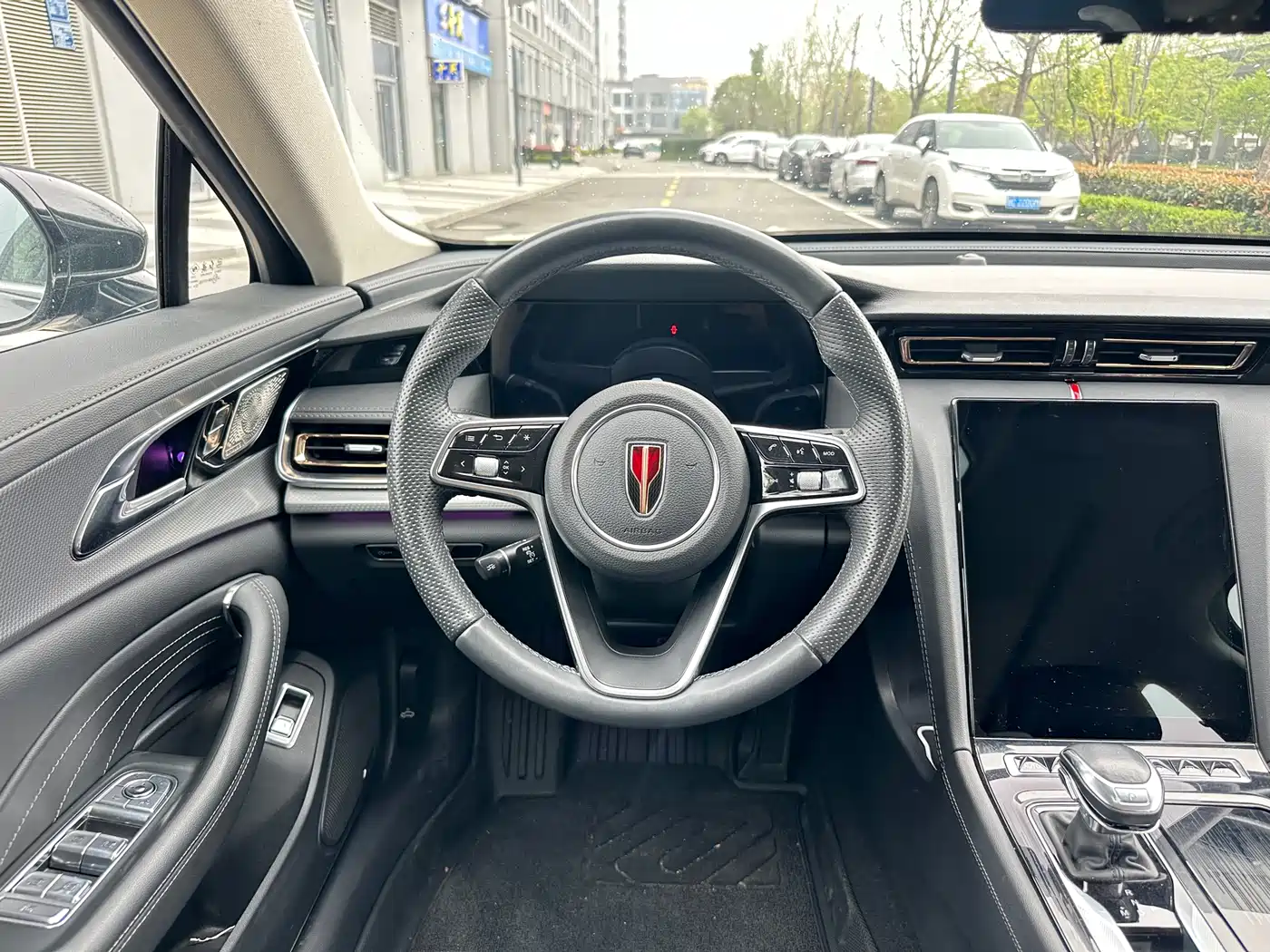 Hongqi H5 2023 2.0T Auto Smart Connect Flag Enjoy фото 12