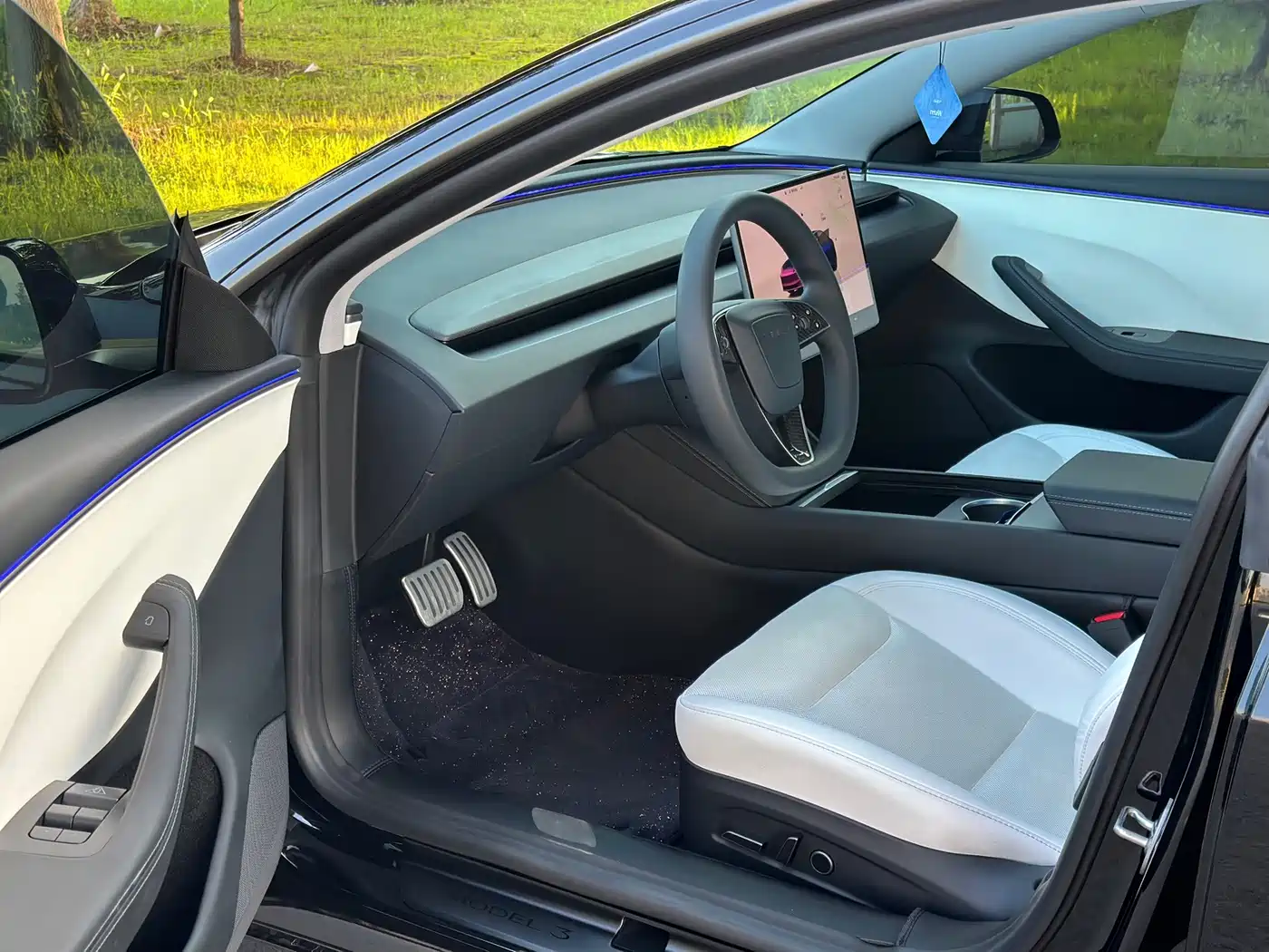 Tesla Model 3 2026 2025 Model Rear-Wheel Drive Edition
