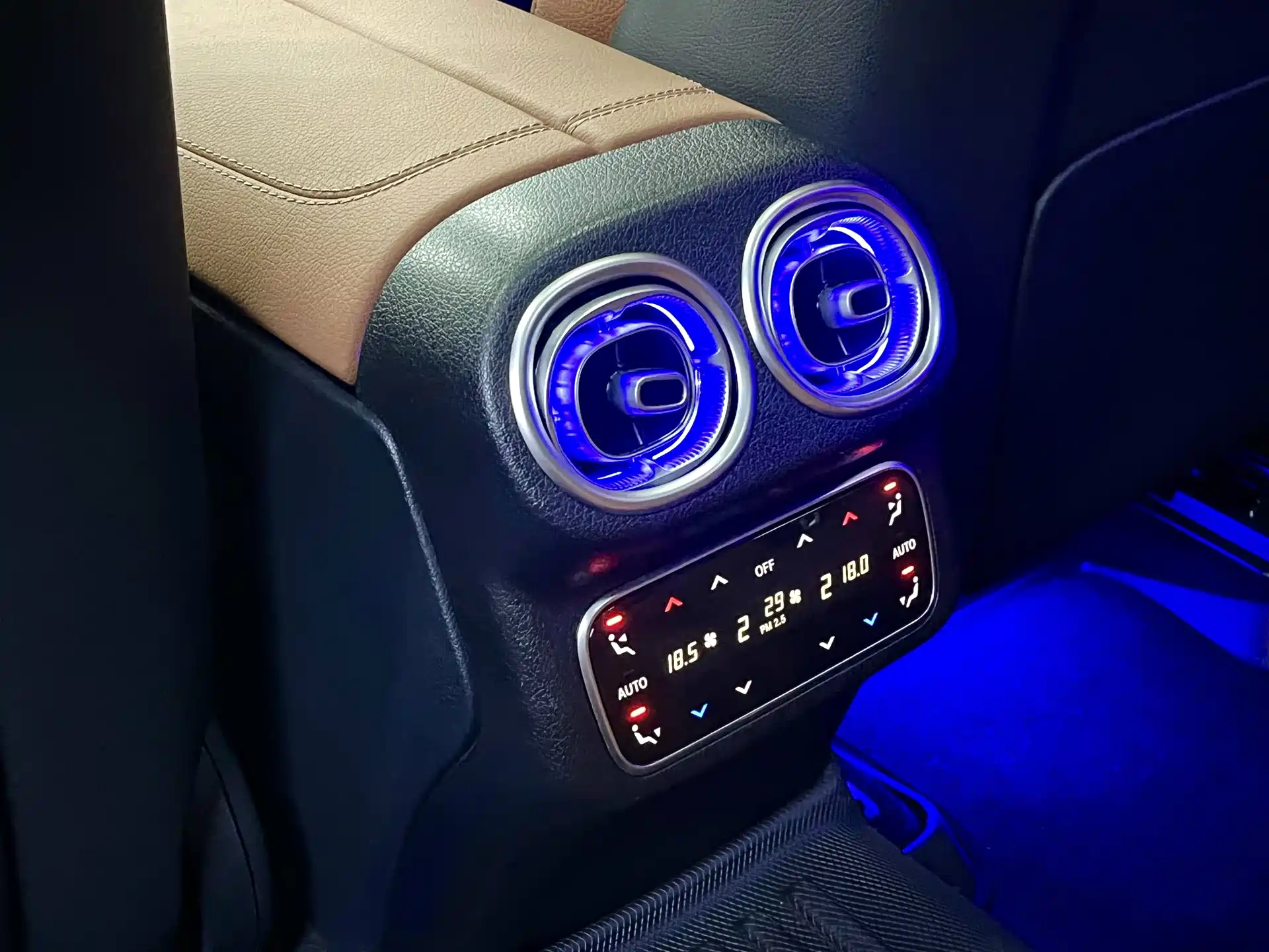 Фото 11 - Mercedes-Benz GLC