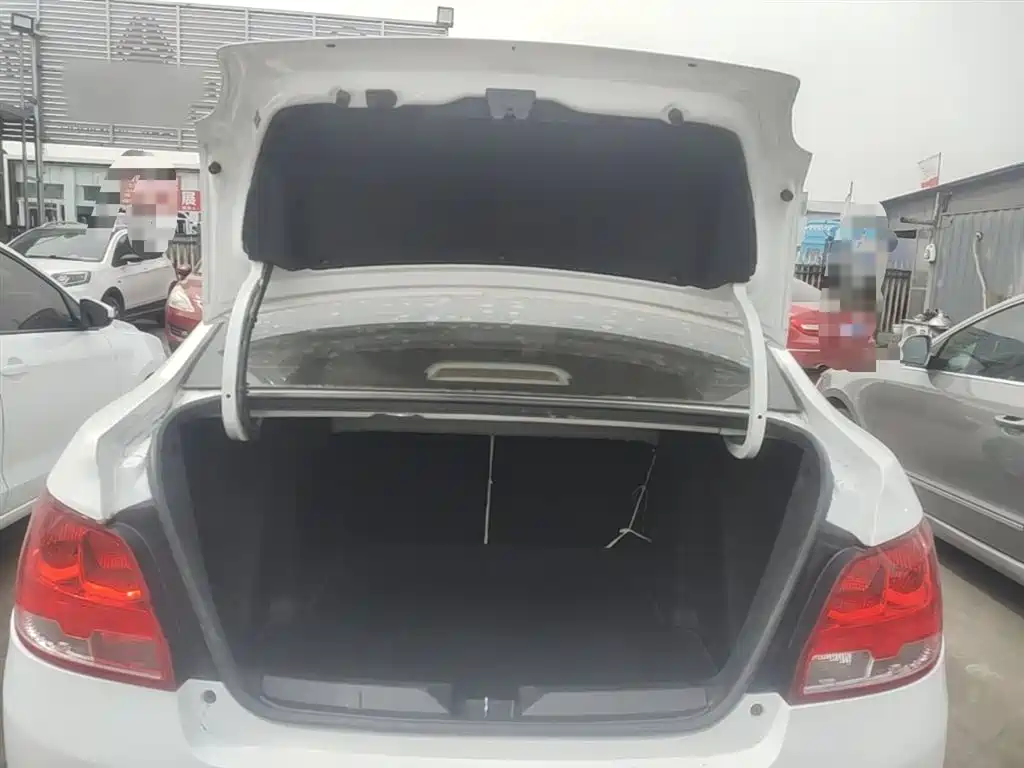 Chevrolet Sail 2018 Sail 3 1.3L Manual Comfort Sunroof фото 19