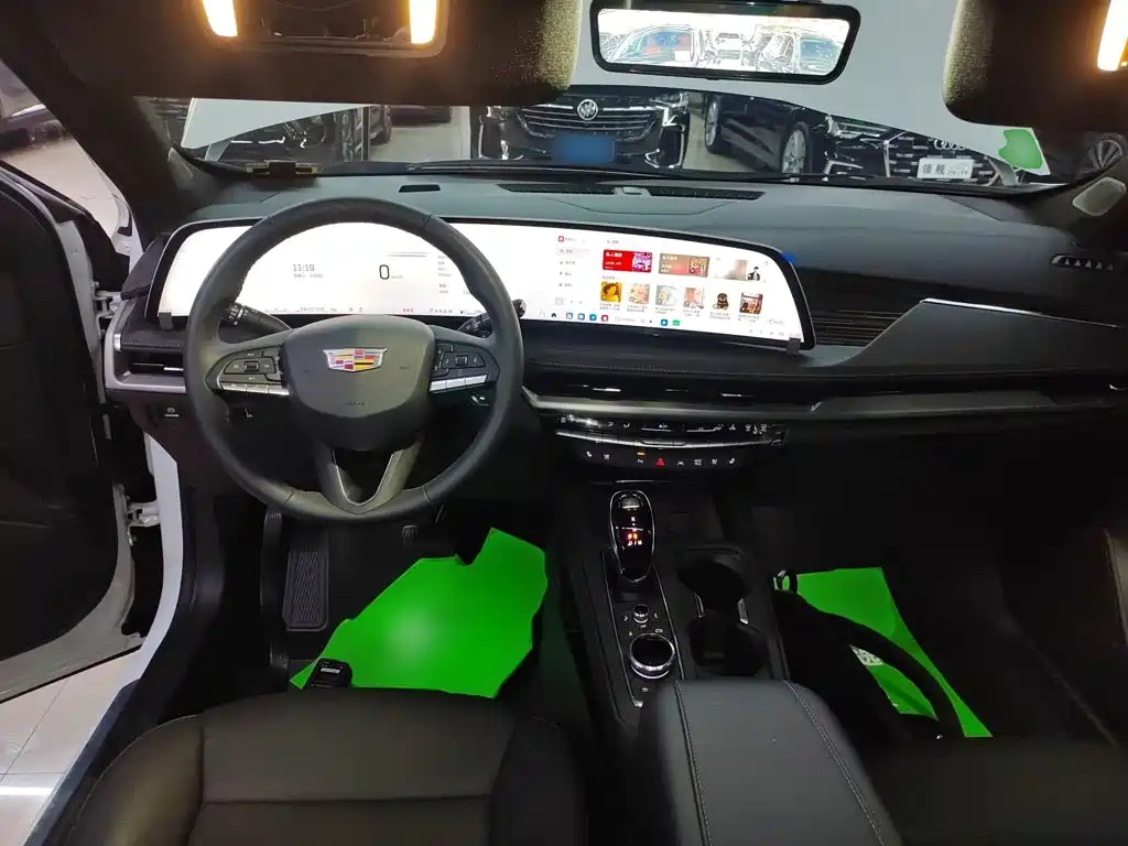 Cadillac XT4 2025 2024 28T 2WD Premium