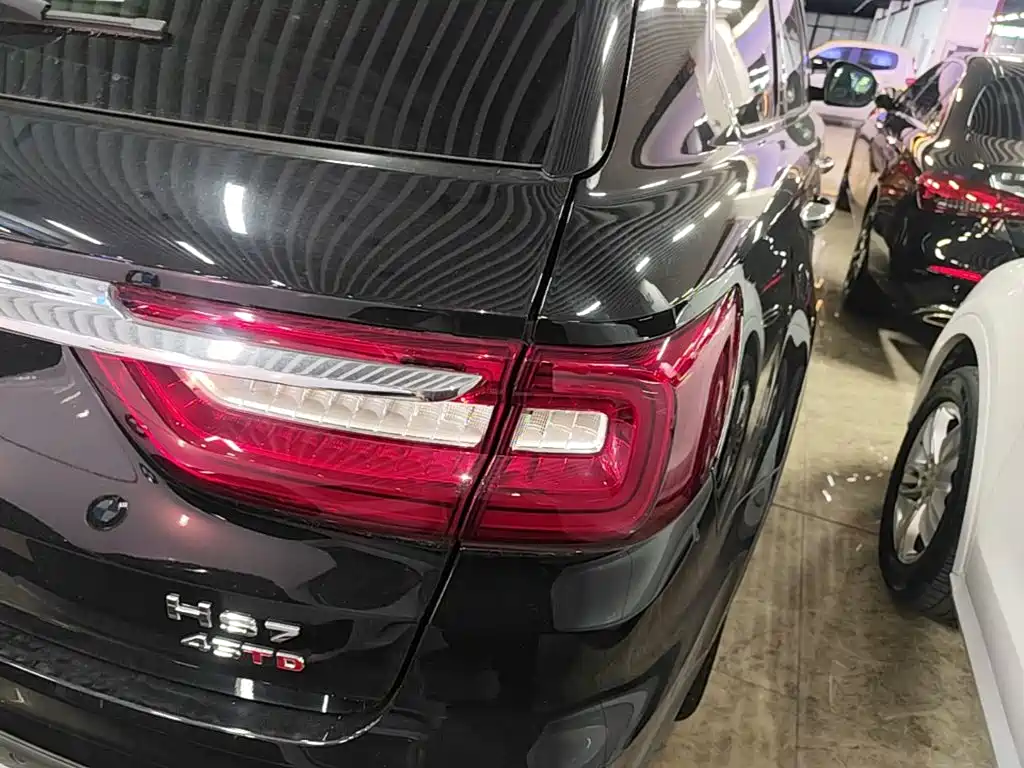 Hongqi HS7 2023 2022 2.0T DCT 2WD ZhiLian QiXiang Edition 5-seater