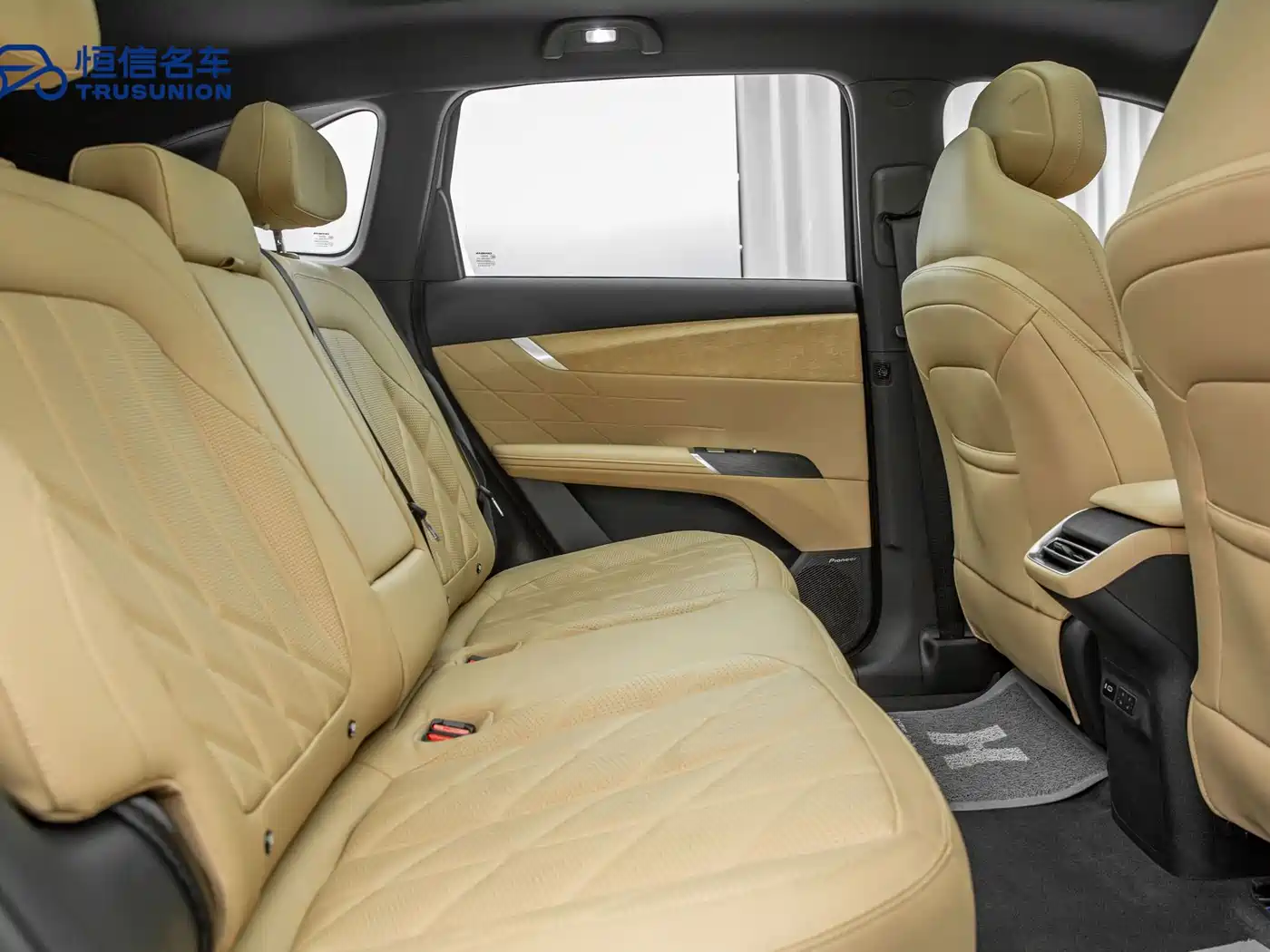 Фото 15 - Changan CS75 PLUS