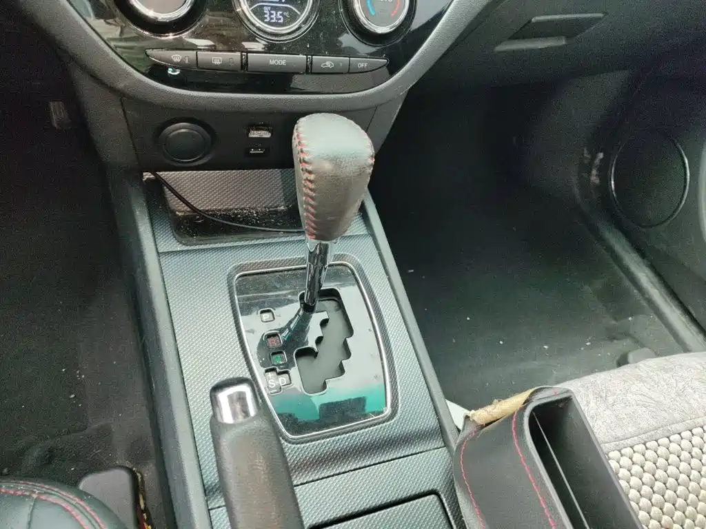 Haima M6 2016 2015 1.5T CVT Sport Intelligent