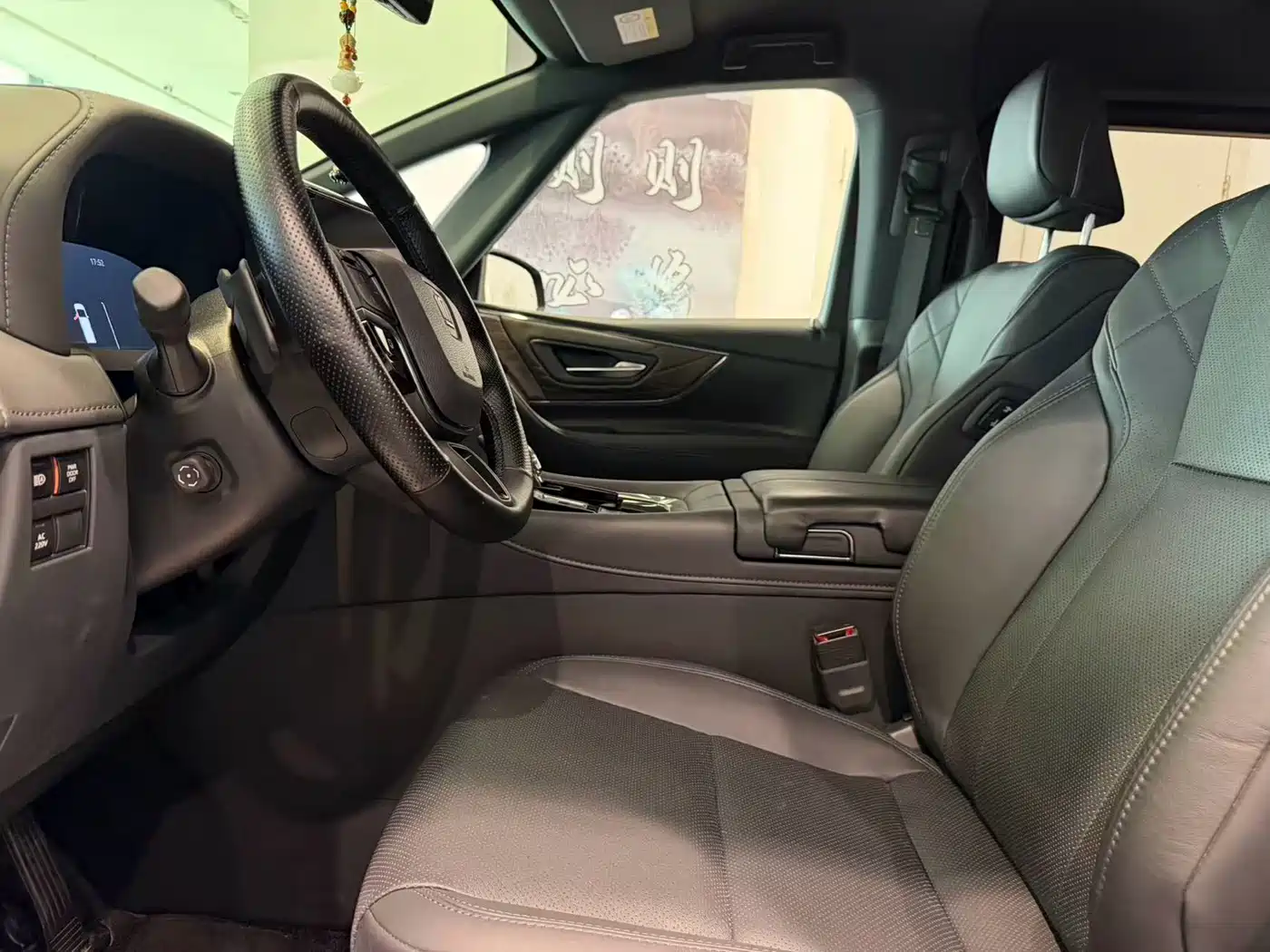 Toyota Vellfire 2025 2024 Crown Hybrid 2.5L Premium Edition
