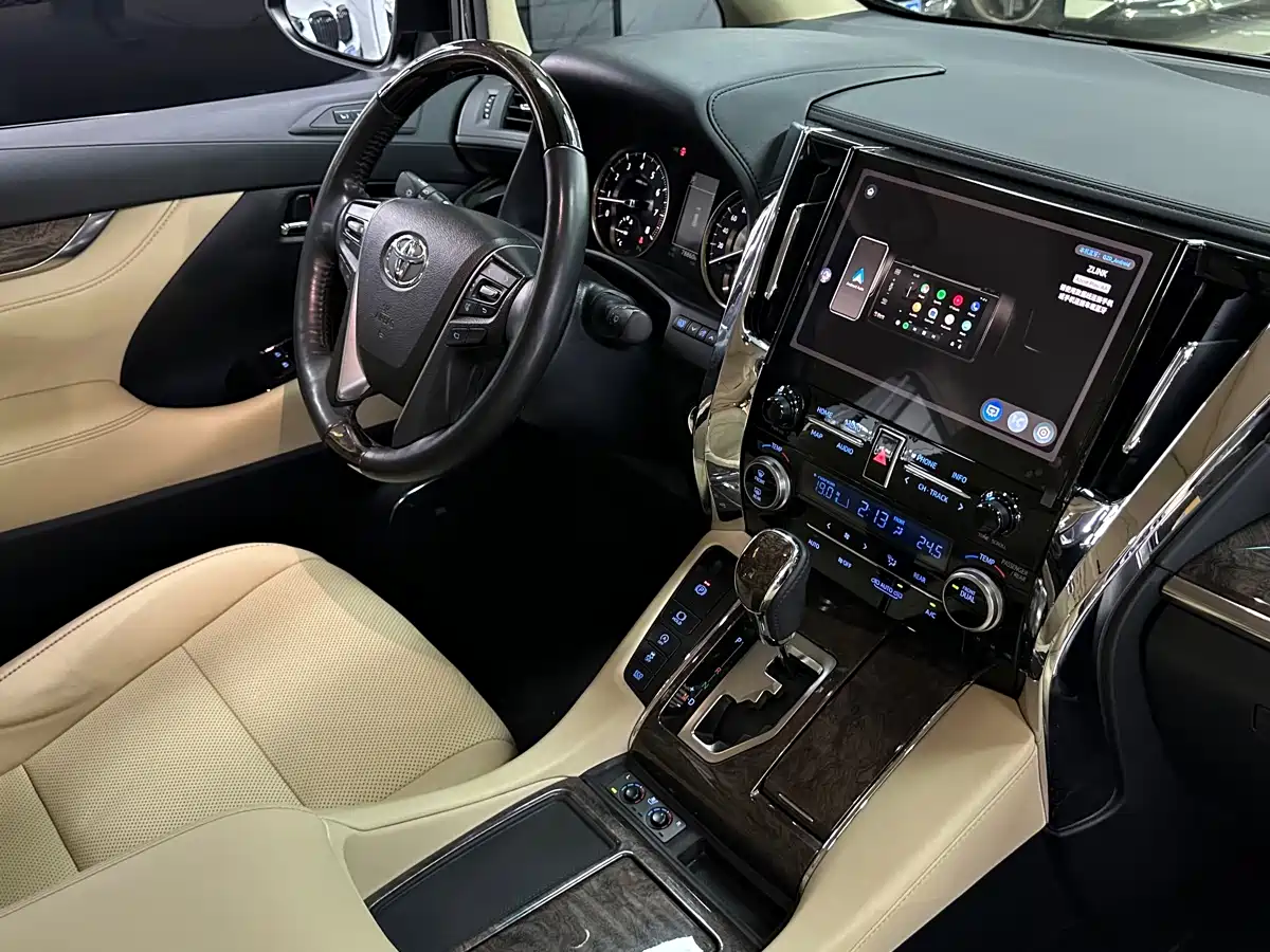 Toyota Alphard 2018 Facelift 3.5L Premium Edition фото 17