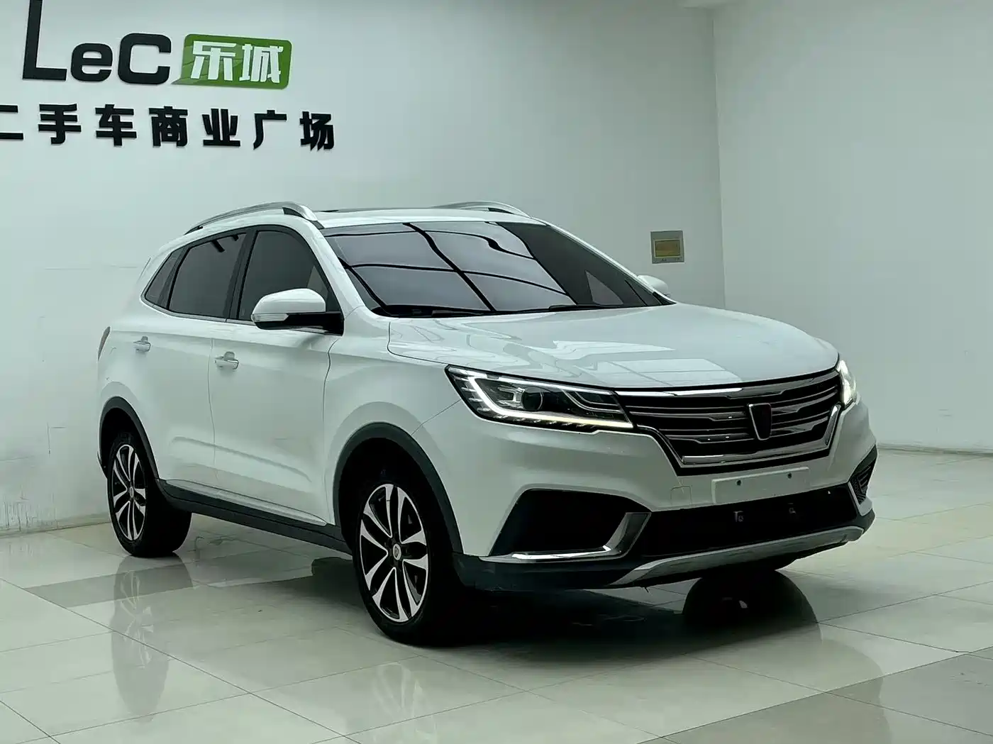 ROEWE RX3