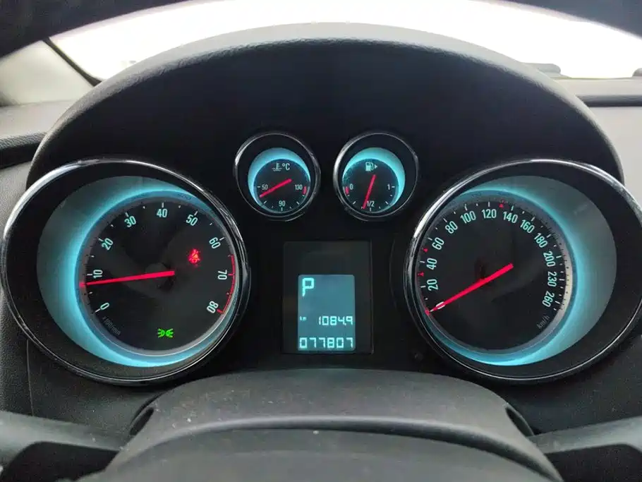 Buick Excelle 2012 2010 XT 1.6L Automatic Fashion