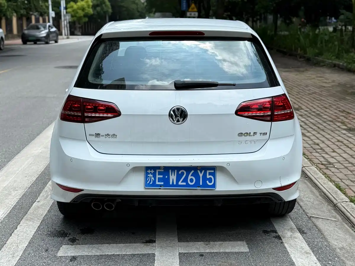 Фото 9 - Volkswagen Golf