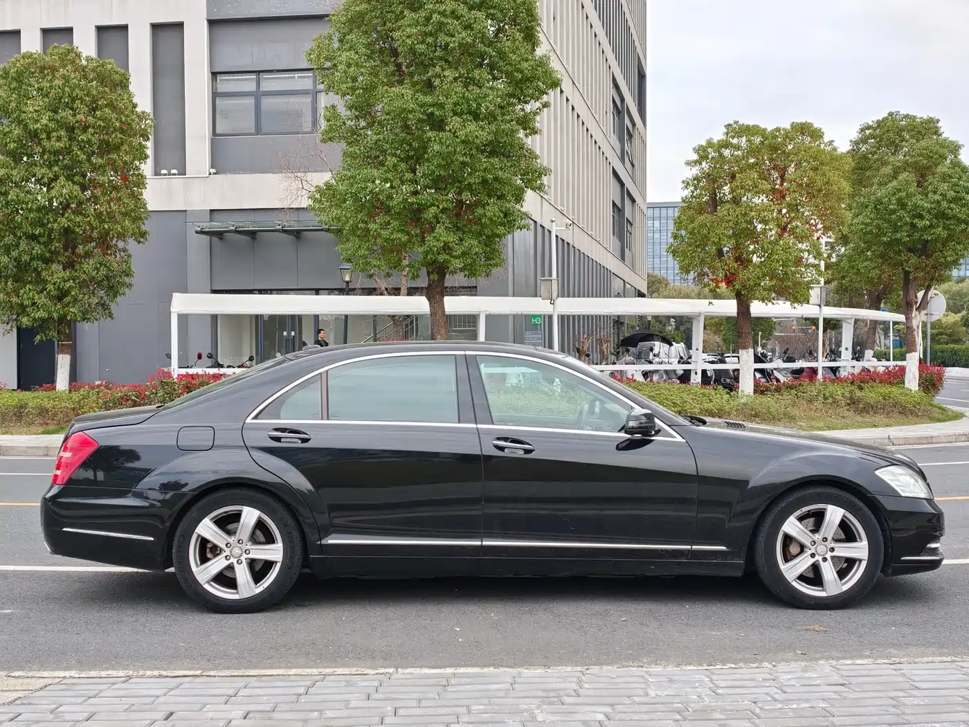 Mercedes-Benz S-Class 2010 S 350 L Luxury фото 15