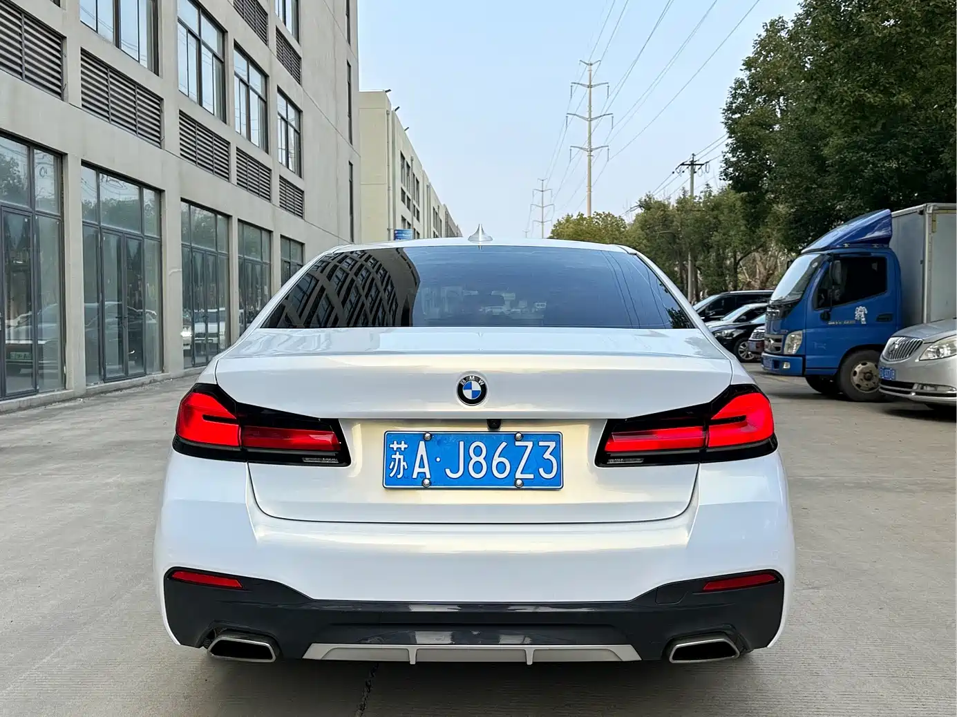 BMW 5 Series 2022 525Li M Sport Package фото 12