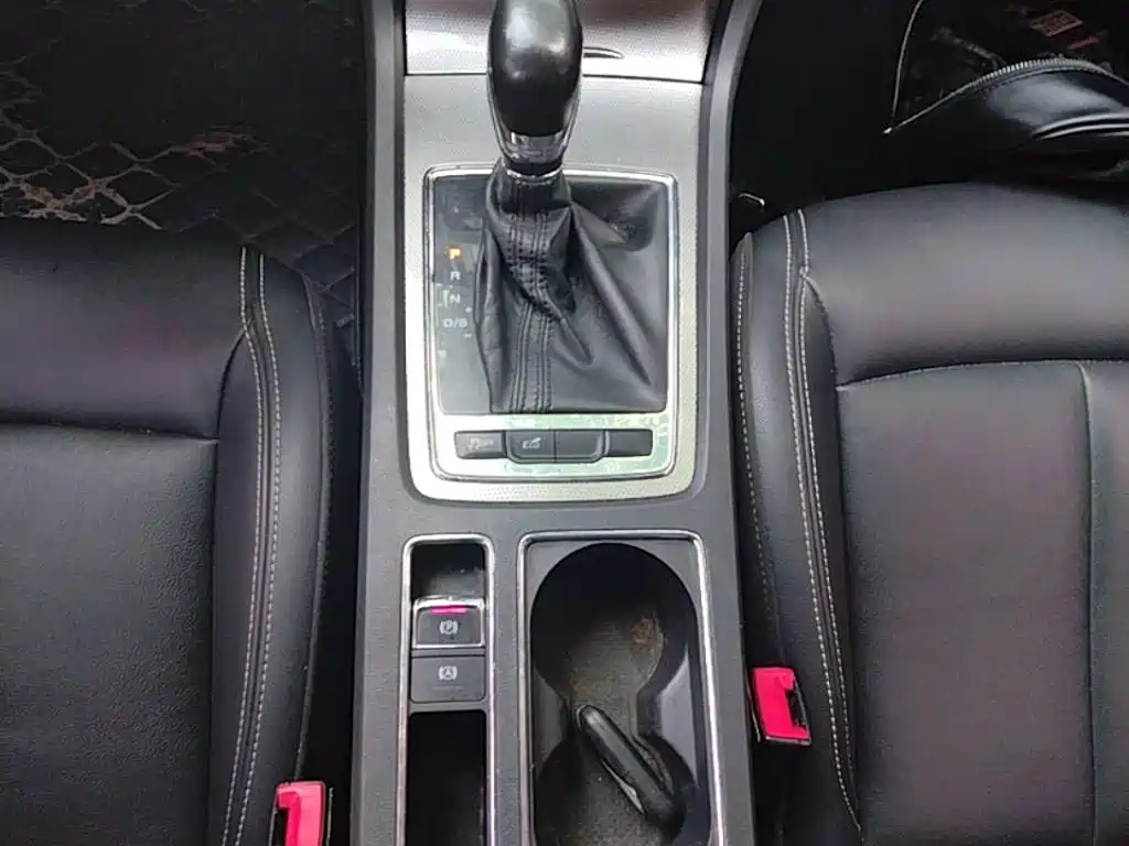 Roewe i6 2019 2018 20T Automatic Flagship Edition