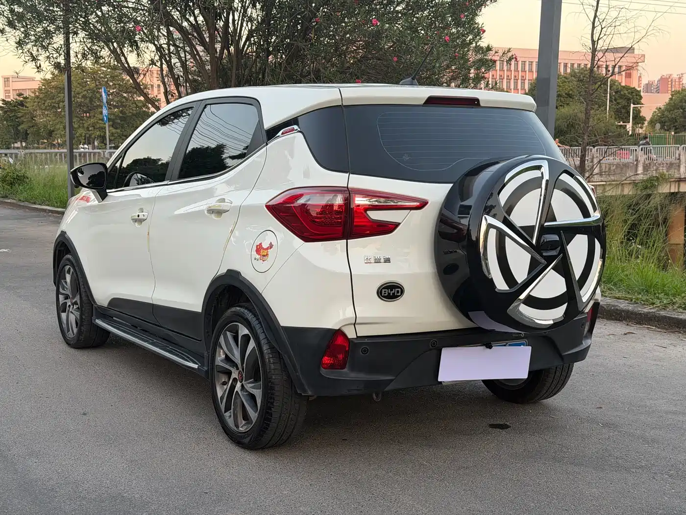 BYD Yuan 2017 2016 1.5L Automatic Luxury