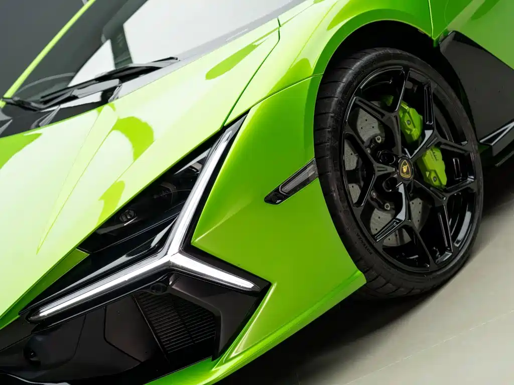 Lamborghini Revuelto 2025 2023 6.5L PHEV Standard