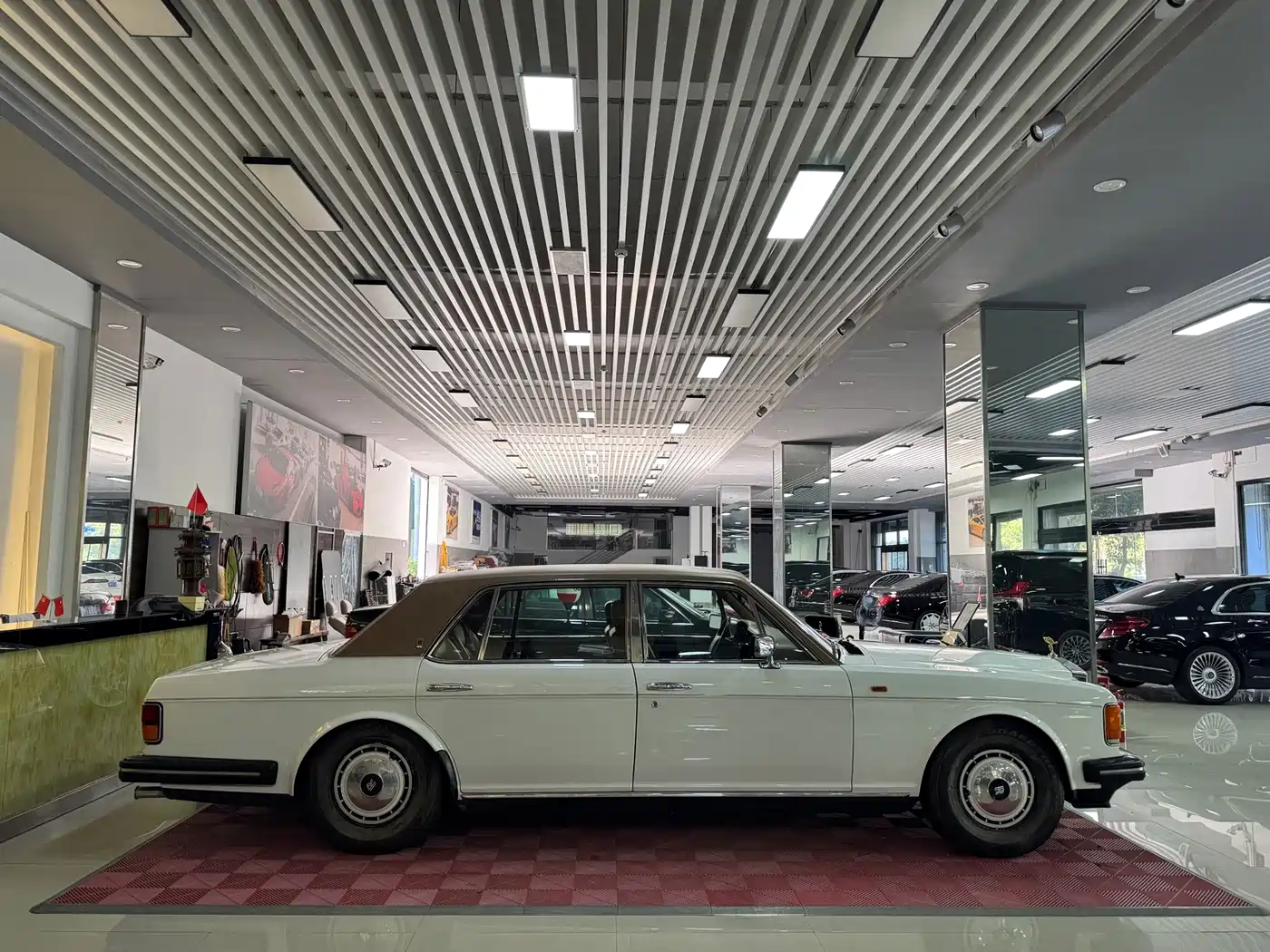 Rolls-Royce Silver Spirit 1993 1994 Mark III