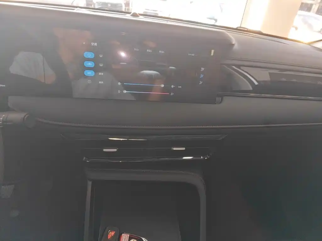 Photo 13 - Roewe i5
