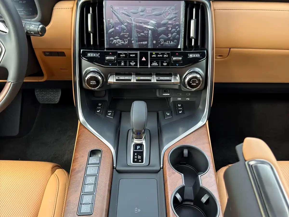 Lexus LX 2026 2025 700h Boundary Edition