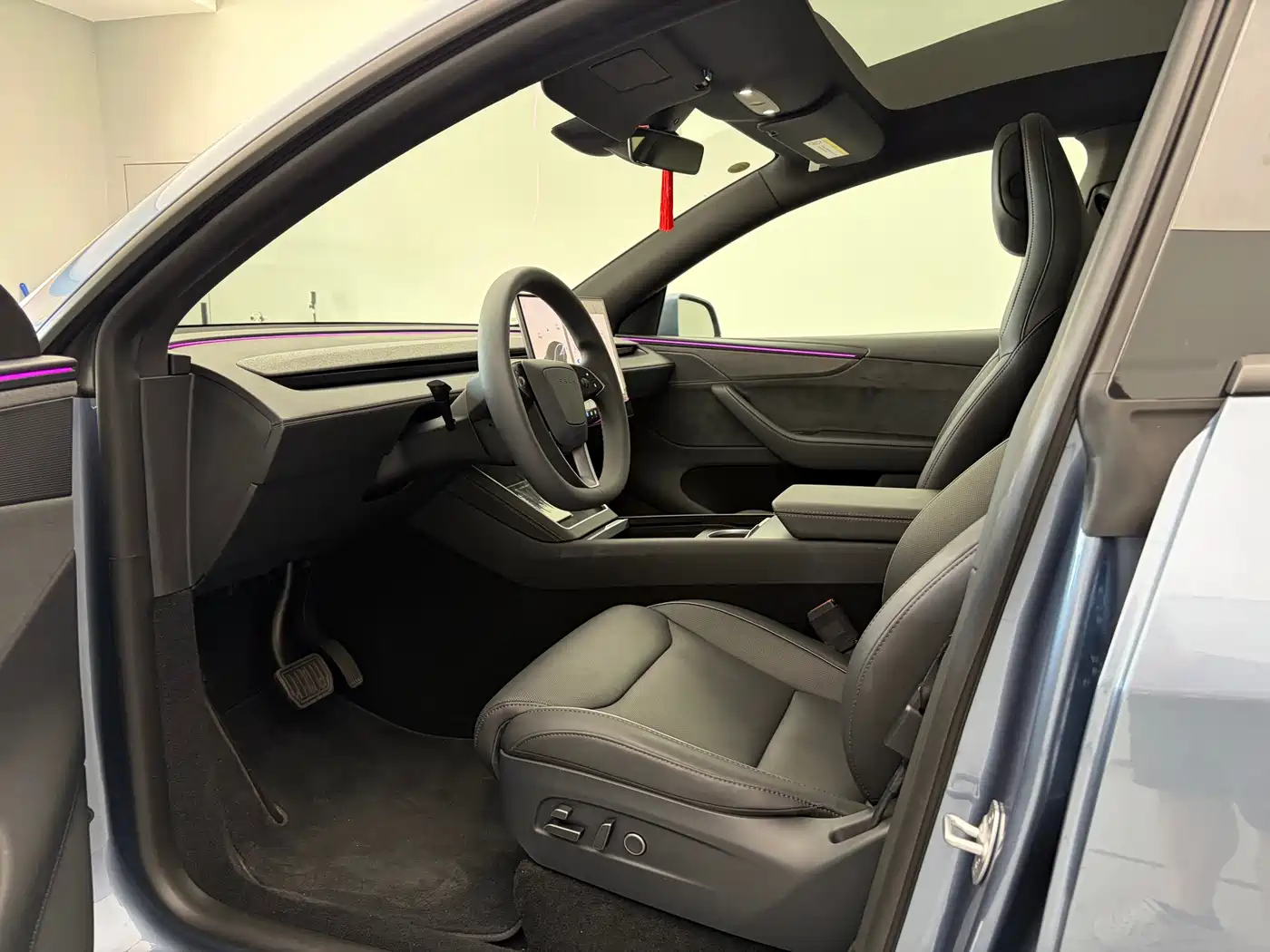 Tesla Model Y L 2026 2025 Facelift Long Range AWD