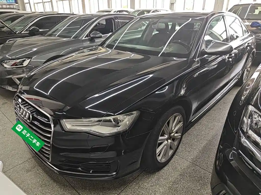 Фото 1 - Audi A6L