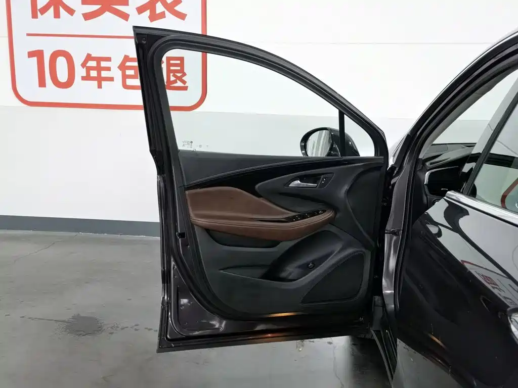 Фото 8 - Buick Envision Plus