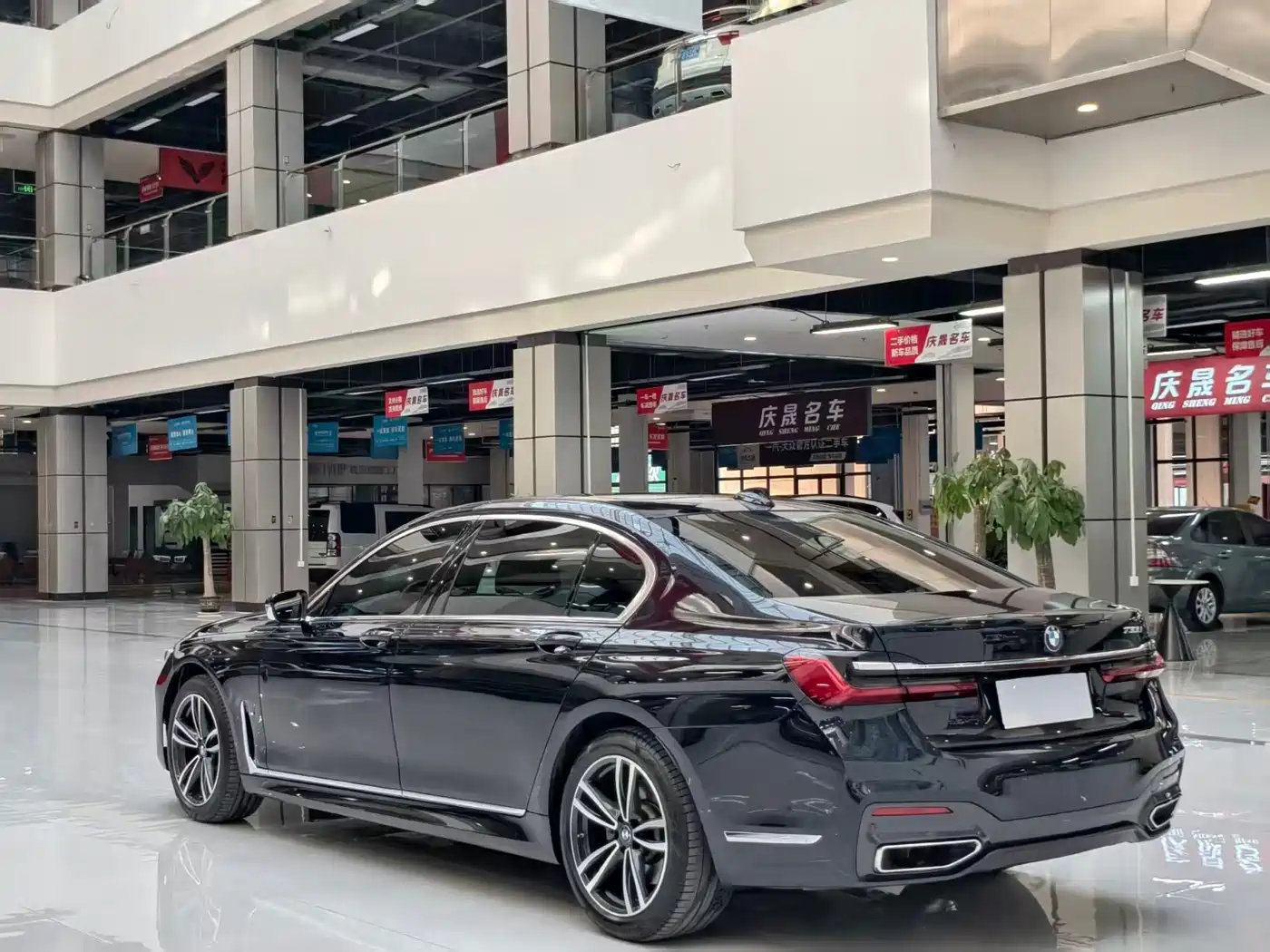 BMW 7 Series 2021 Model 730Li M Sport Package фото 5