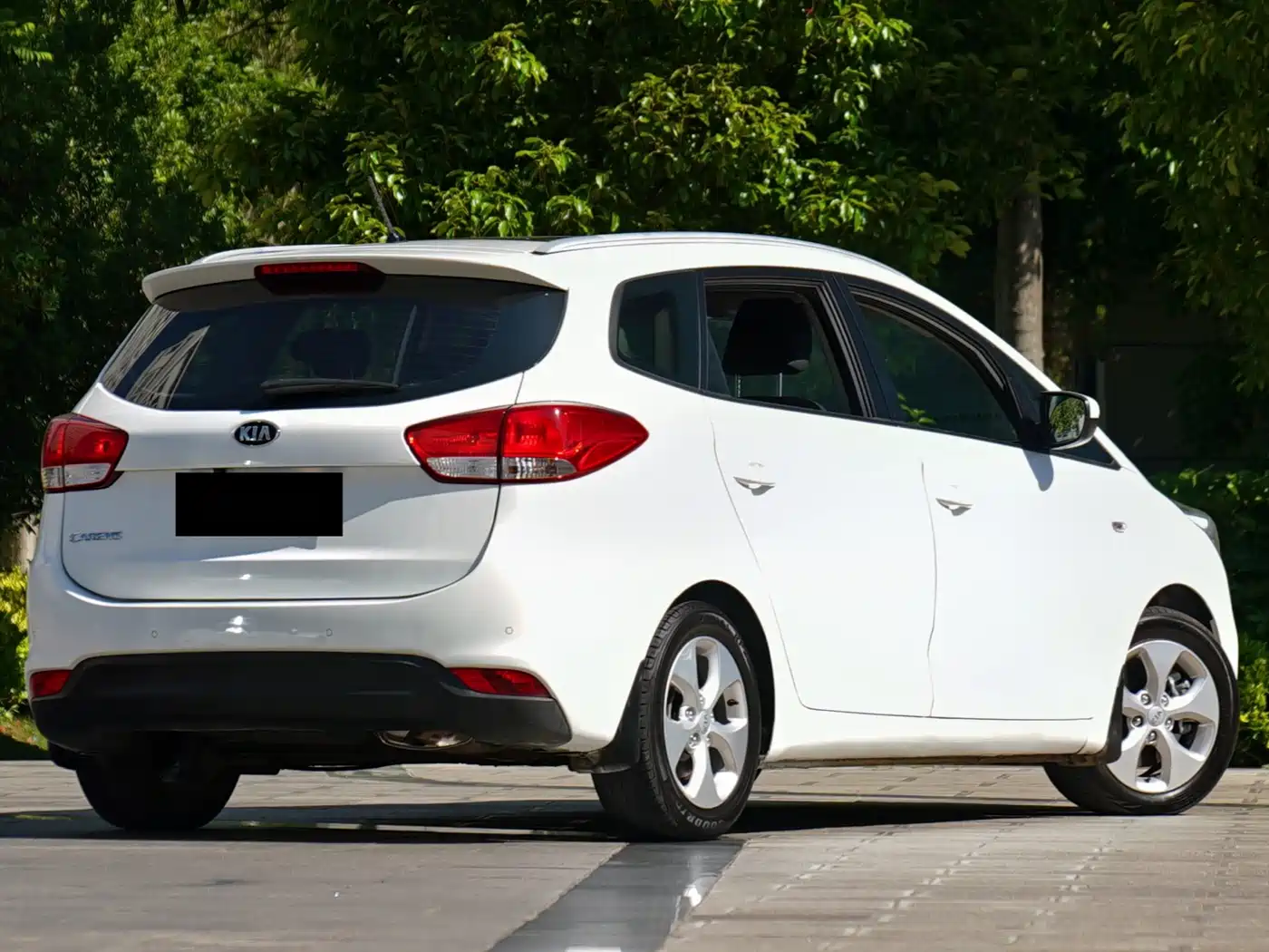 Kia Carens 2013 2013 2.0L 5-Seat Auto Standard China IV