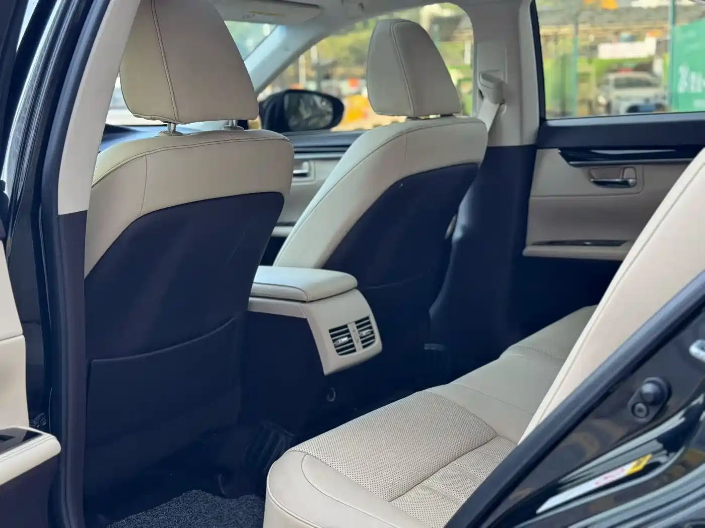Lexus ES 2015 200 Comfort Edition фото 6