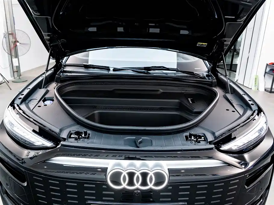 Audi Q6L e-tron 2025 Model Pioneer Edition фото 27