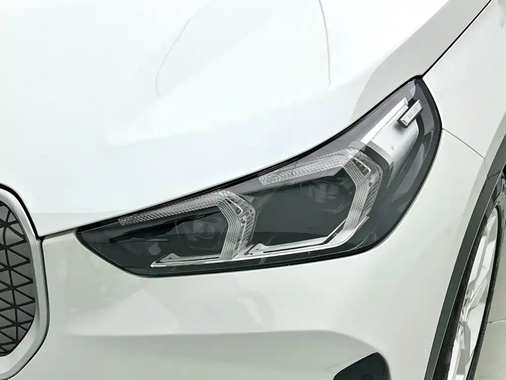 BMW iX1 2025 2025 eDrive25L X Design Package
