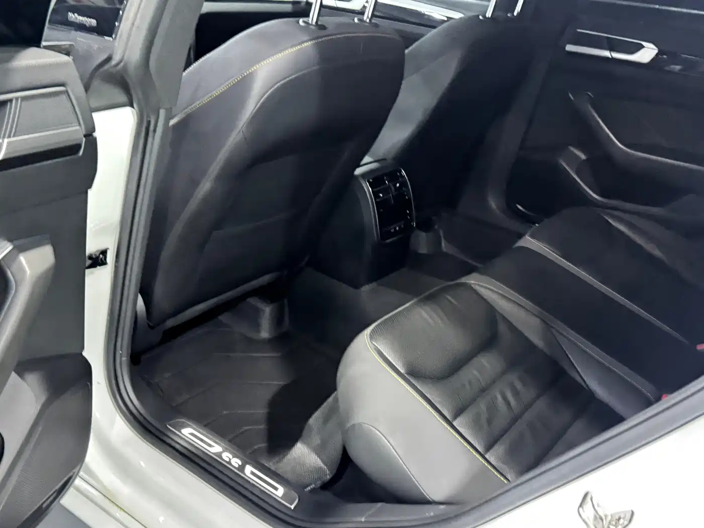 Фото 7 - Volkswagen FAW-Volkswagen CC