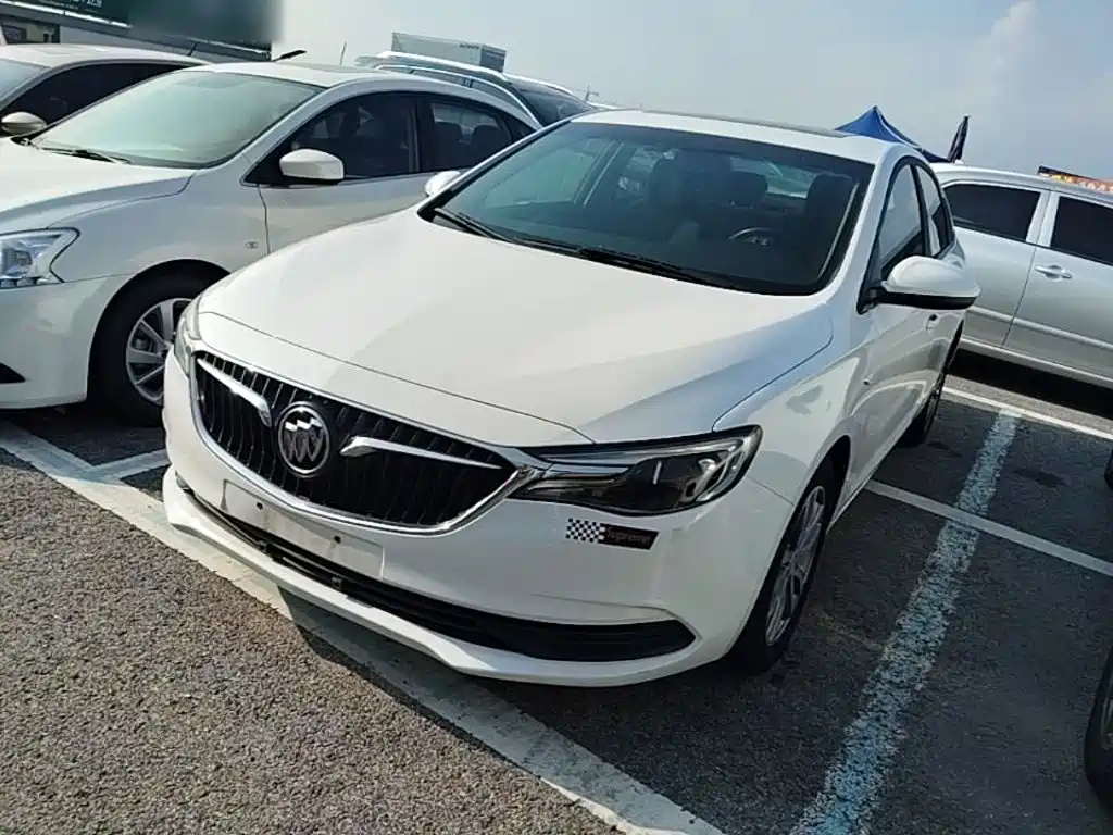 Фото 1 - Buick Excelle