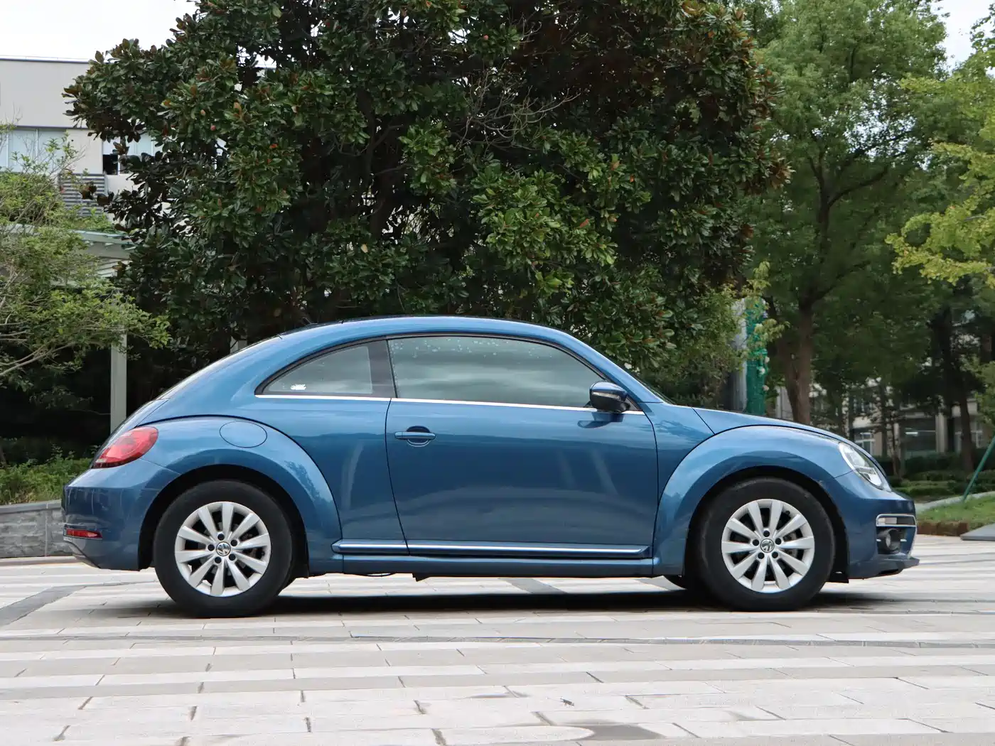 Volkswagen Beetle 2017 180TSI Enjoy фото 8
