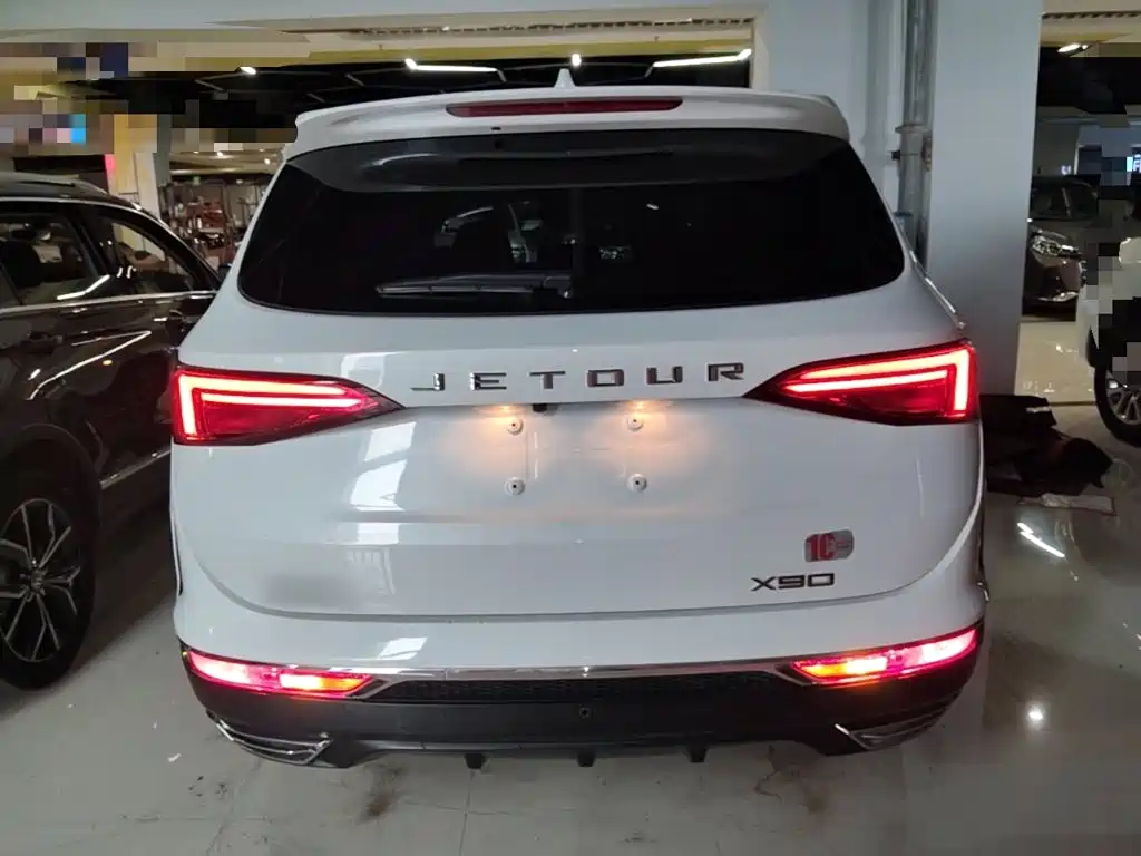 Jetour X90 2021 2021 1.5T Manual Shadow Fun 7-seater
