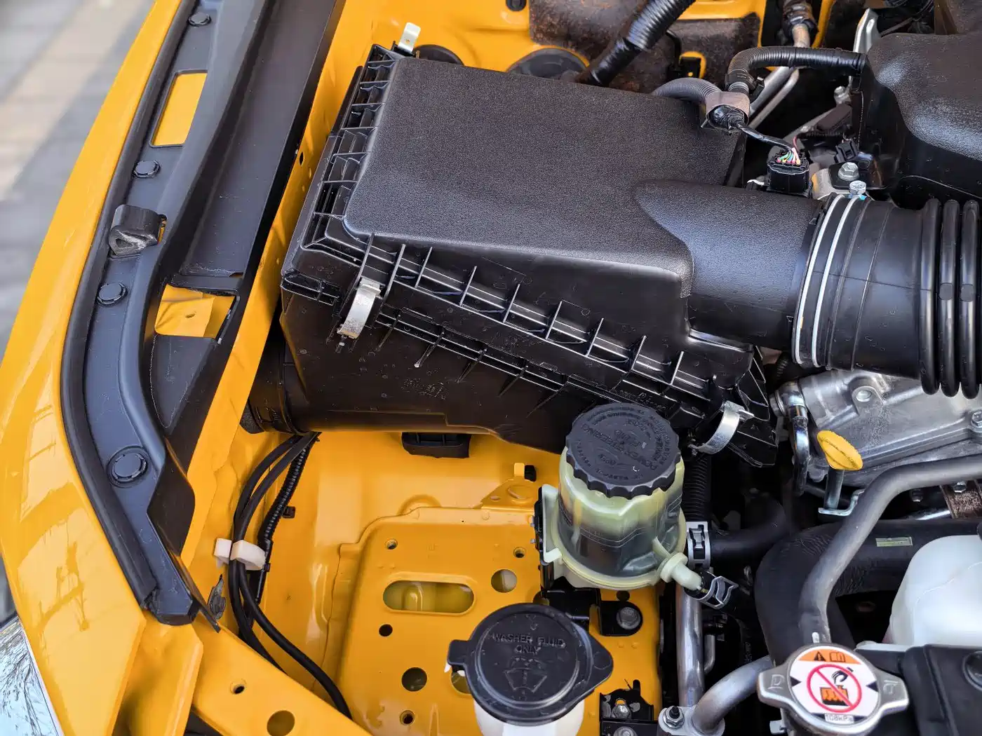 Toyota FJ Cruiser 2013 4.0L фото 18