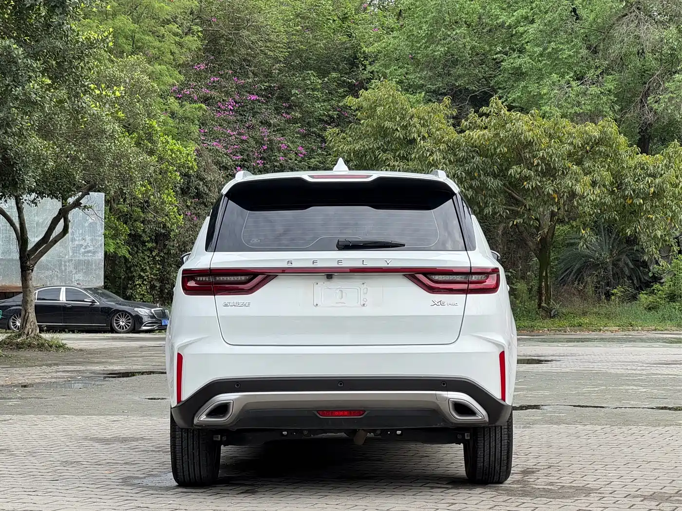 GEELY AUTOMOBILE VISION X6