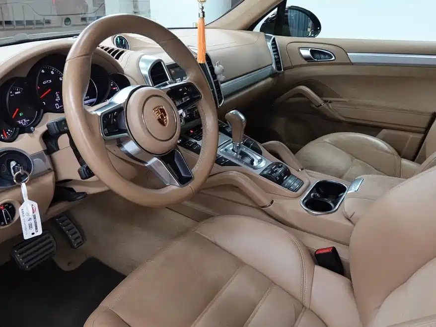 Porsche Cayenne 2015 Cayenne GTS 3.6T фото 10