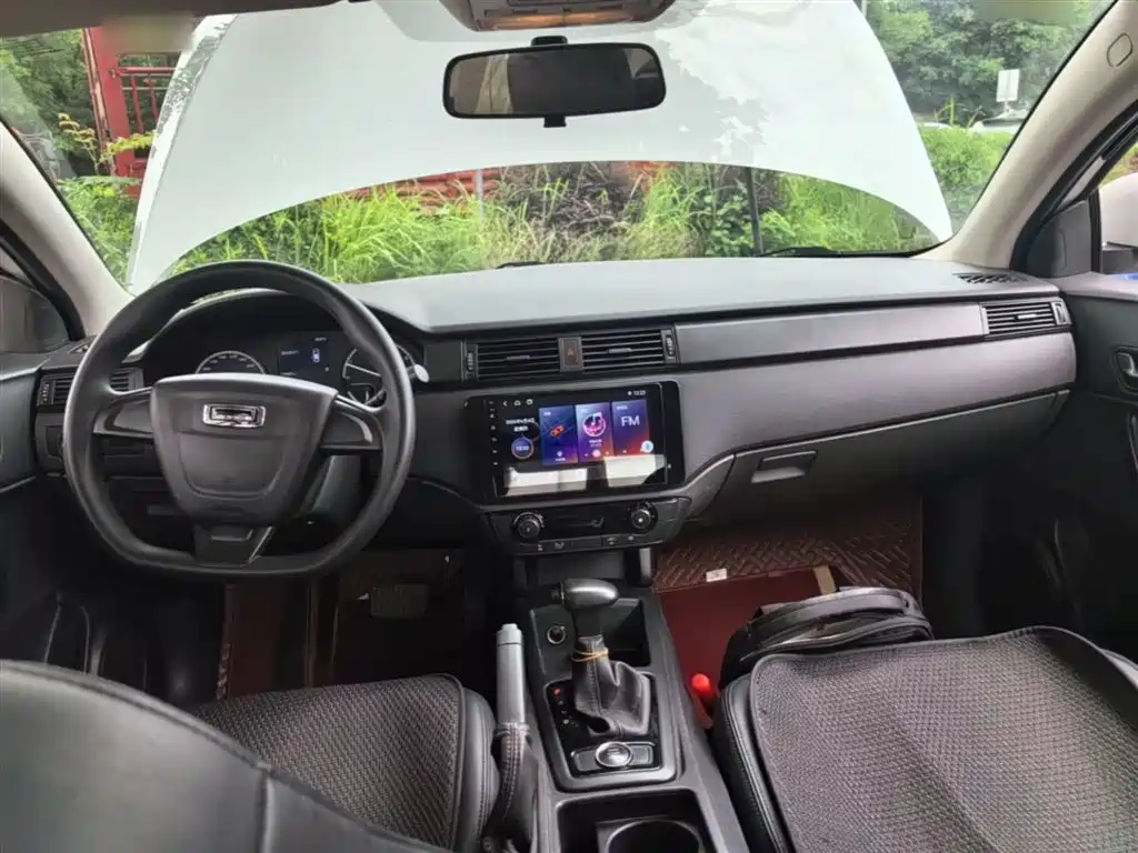 Qoros 3 2019 2018 Sedan 1.6L Auto Leading
