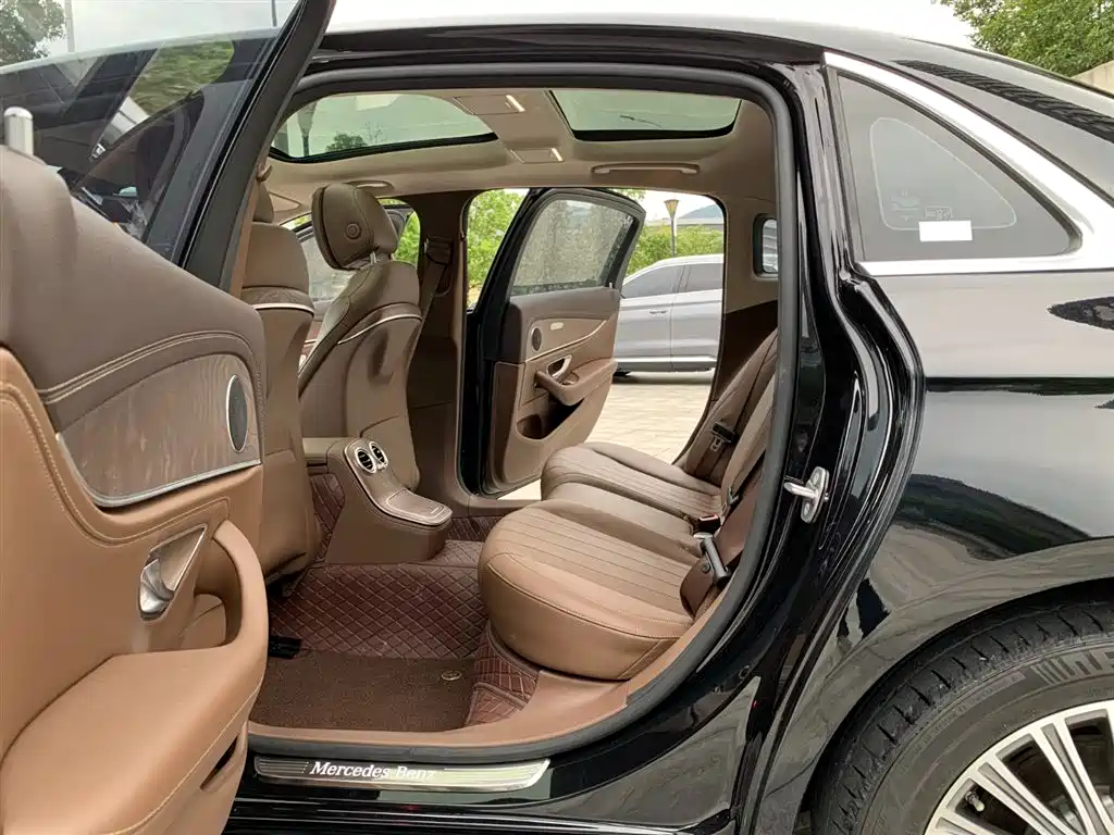 Mercedes-Benz E-Class 2023 E 300 L Fashion фото 12