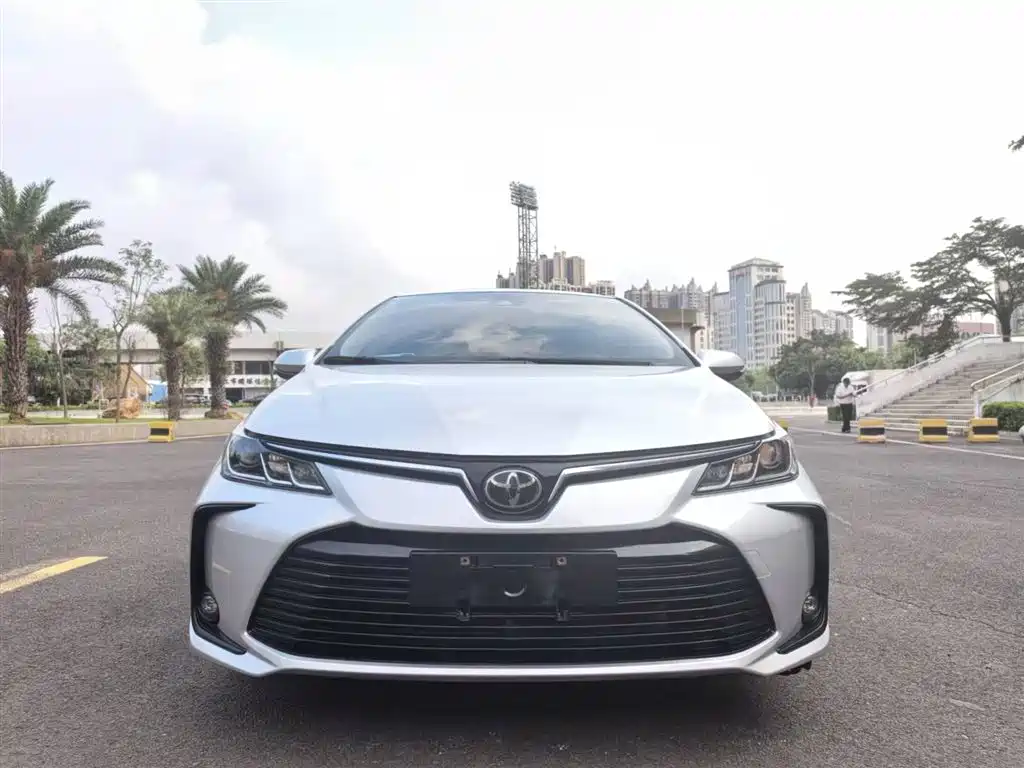 Toyota Corolla 2021 1.2T S-CVT Elite PLUS Edition фото 6