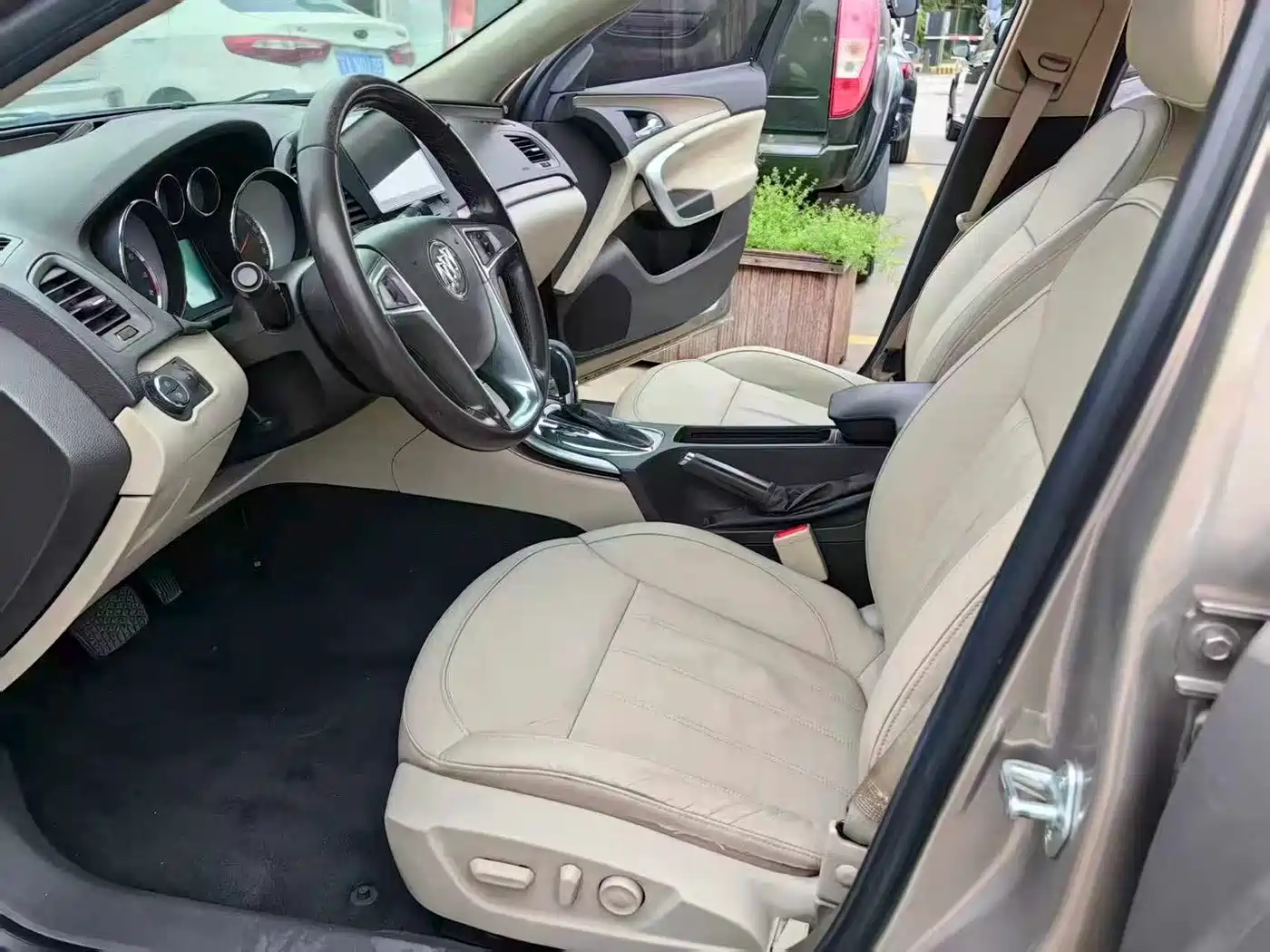 Buick Regal 2012 2012 Model 2.0L Luxury