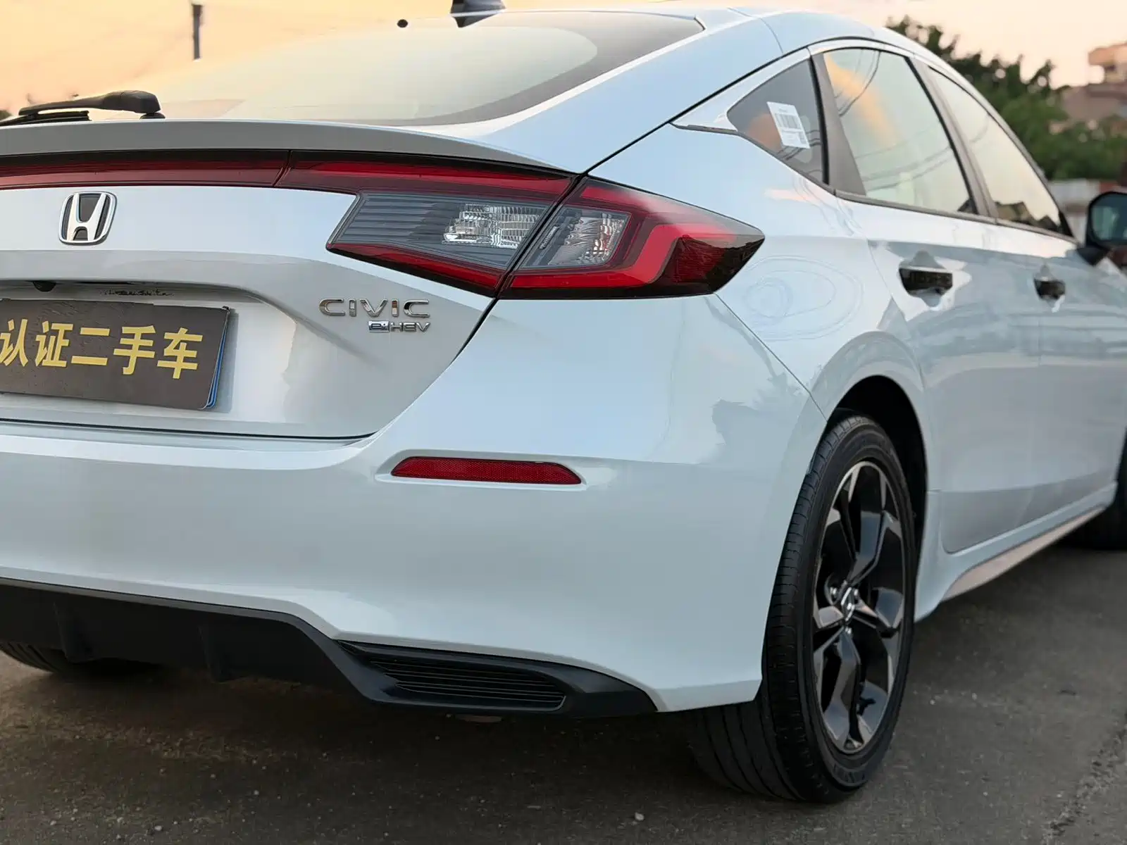 Photo 16 - Honda Civic