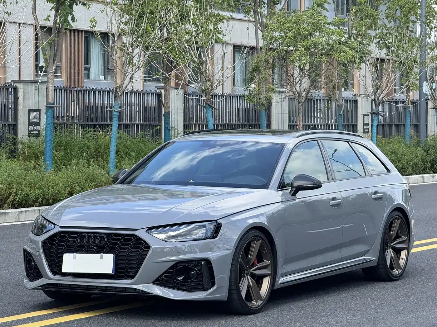 Audi RS 4 2024 2023 Model RS4 Avant Obsidian Edition