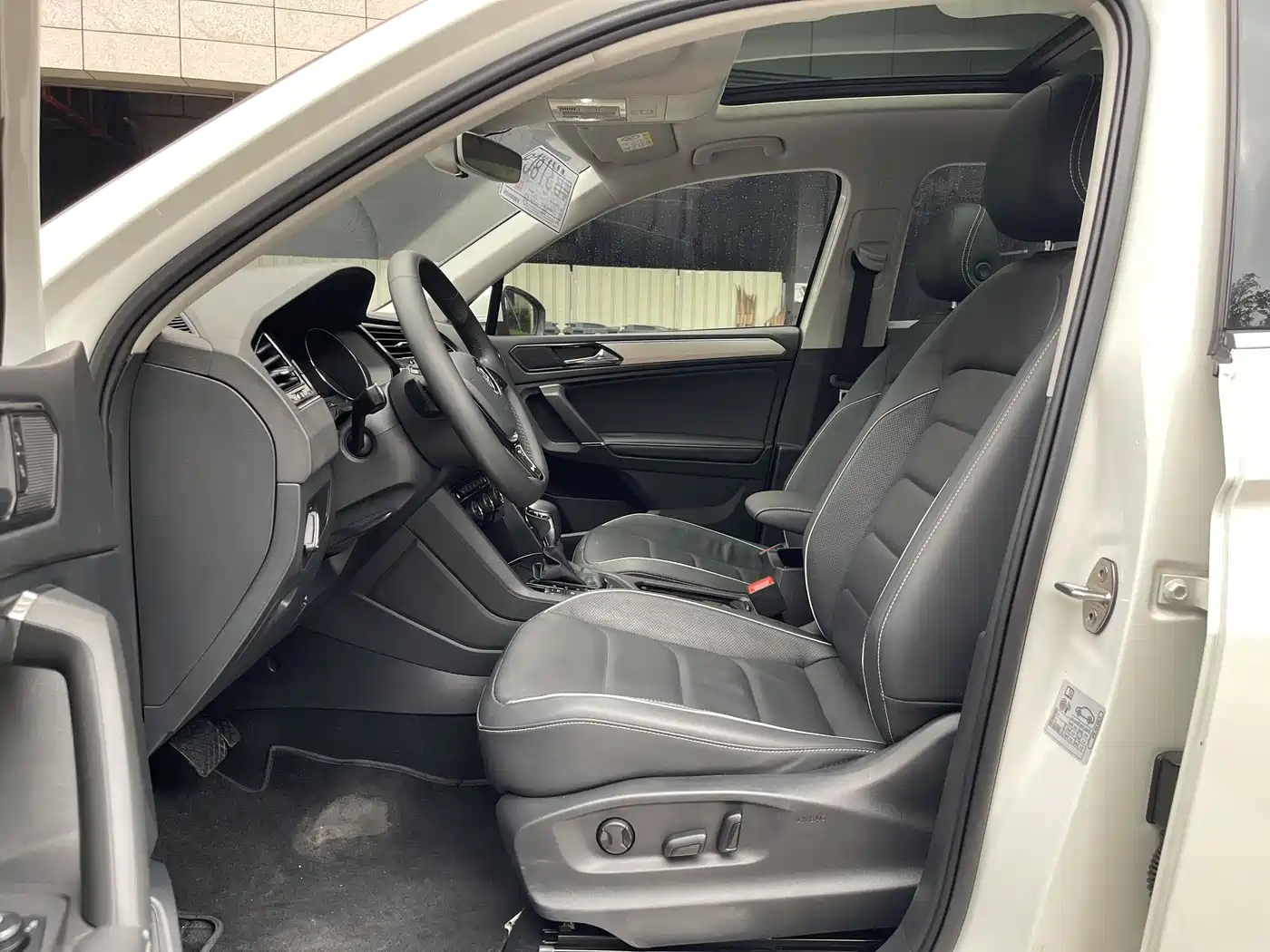 VOLKSWAGEN TIGUAN L NEW ENERGY