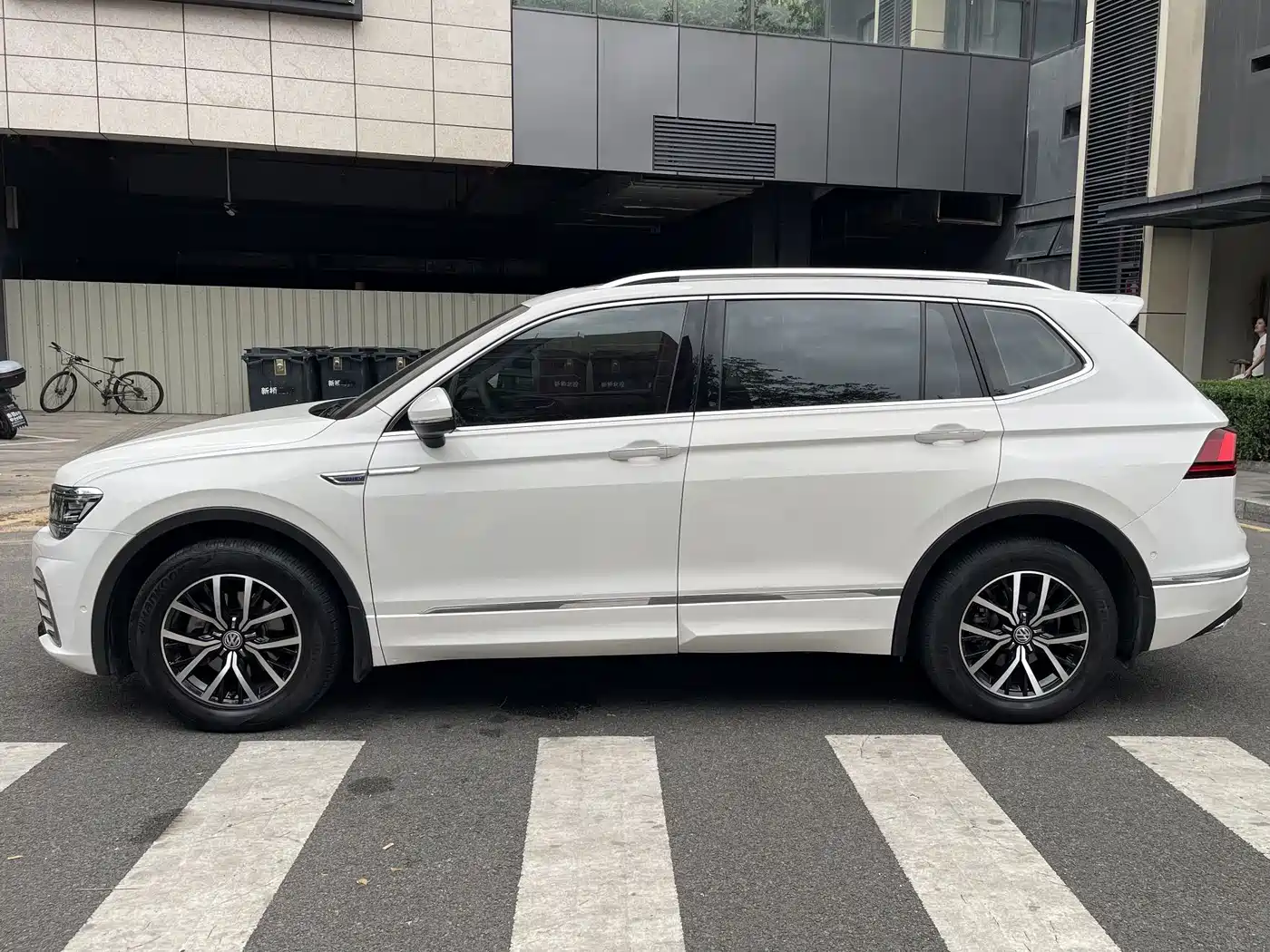 VOLKSWAGEN TIGUAN L NEW ENERGY