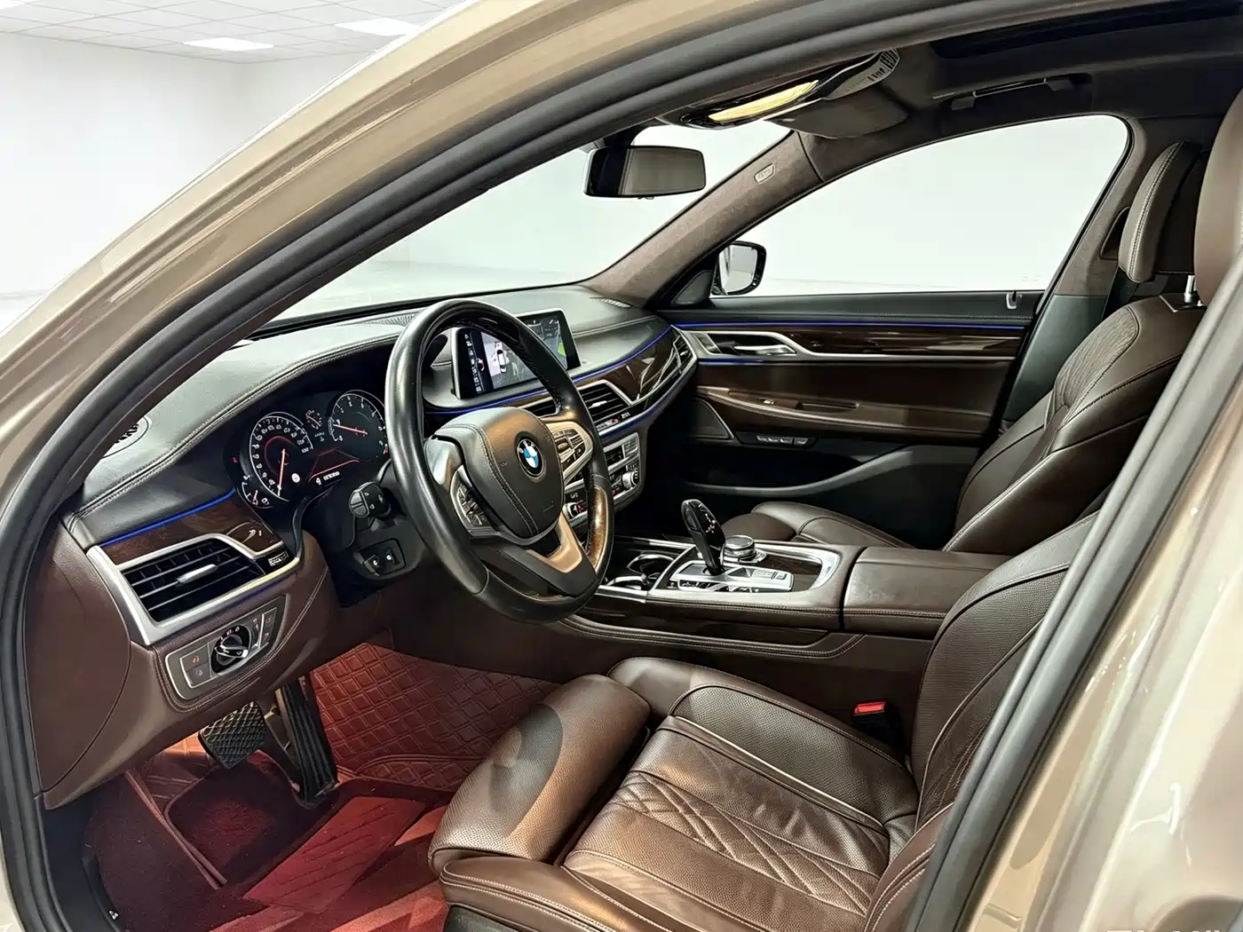 Photo 4 - BMW 7 Series