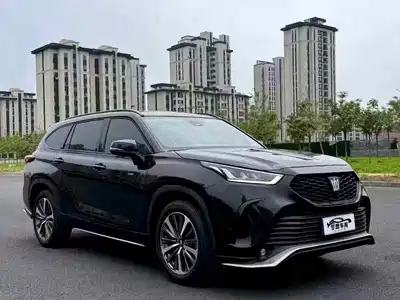 Toyota Crown Kluger