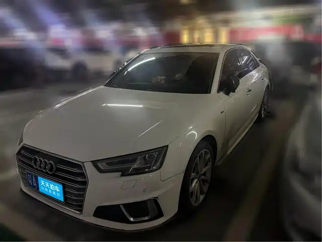 Audi A4L 2019