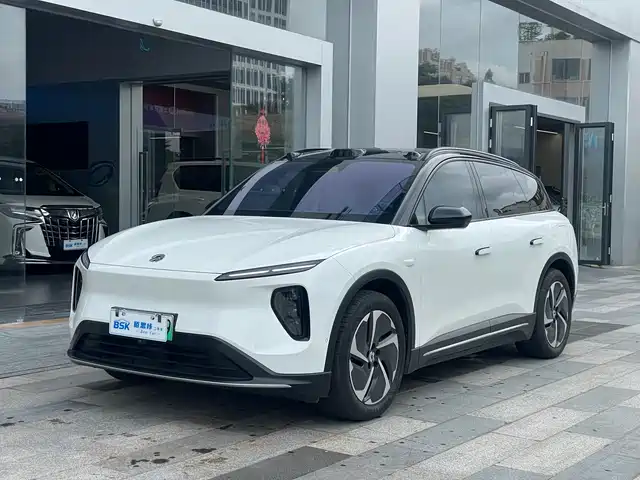 NIO ES6 2025