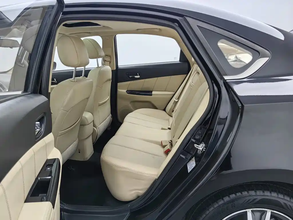 Changan Eado 2015 2015 1.6L Manual Luxury China V